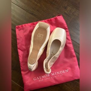 Gaynor Minden Pointe Shoes
